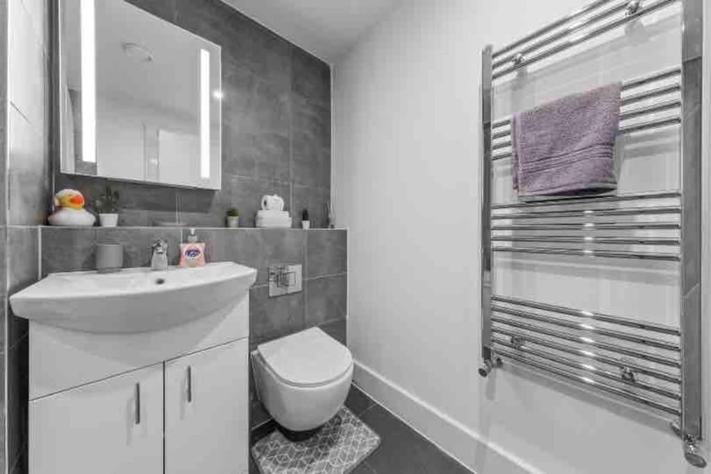 Cozy Flat Near London Eye/ Victoria / Vauxhall 아파트 외부 사진
